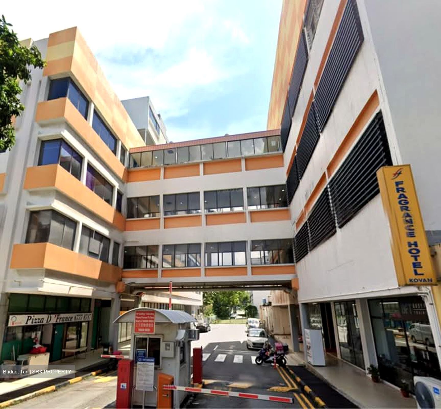 Upper Serangoon Shopping Centre (D19), Shop House #559562731